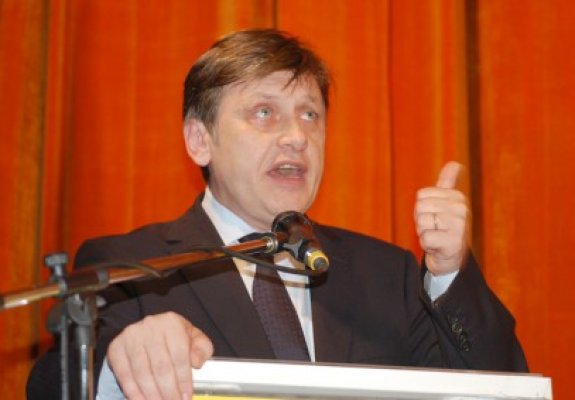 PNL renunţă la Ministerul Justiţiei, în schimbul Apărării sau al Marilor Proiecte